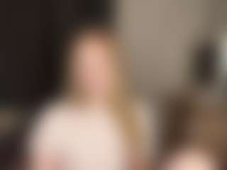 Live cam show with Rose - Smoking on Chatstar