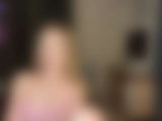 Live cam show with Rose - Red Hair Shaved Pussy on sexytreat.net