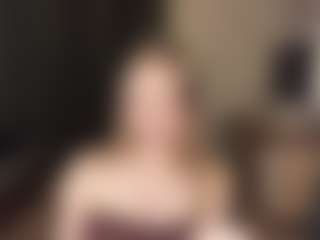 Live cam show with Rose - Blonde Hair Small Tits on AdultVida.com