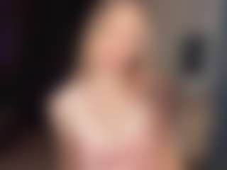 Live cam show with Rose - Blonde Hair Small Tits on Camsoda