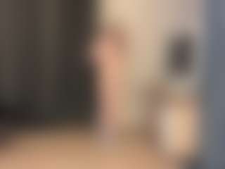 Live cam show with Rose - Blonde Hair Teen (18+) on Latina Girls