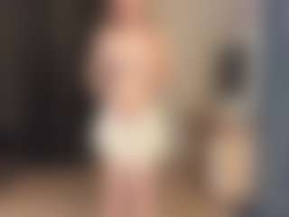 Live cam show with Rose - Red Hair Teen (18+) on thefappeningchat.com