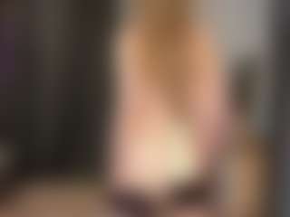 Live cam show with Rose - Red Hair Teen (18+) on livesuperchat.net