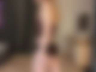 Live cam show with Rose - Lush Blonde Hair on Camversity