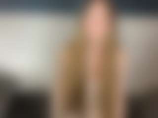 Live cam show with Rose - Smoking on Camsoda