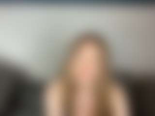 Live cam show with Rose - Petite on Chatstar