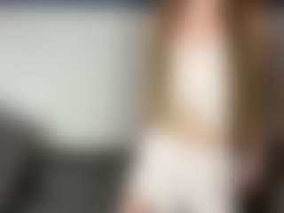 Live cam show with Rose - Blonde Hair HD on Cam Slut