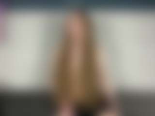 Live cam show with Rose - Thin on Camsoda