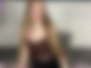 Live cam show with Rose - Petite on madthumbs