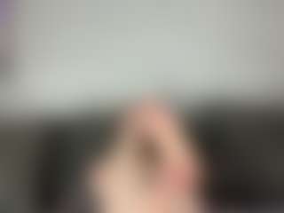 Live cam show with Rose - Big Ass on Camsoda
