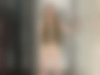 Live cam show with Rose - Spank Red Hair on Soda Cam