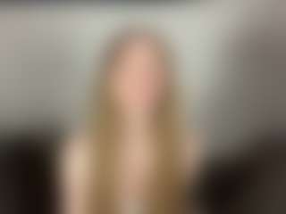 Live cam show with Rose - Red Hair Teen (18+) on friskycurves.com