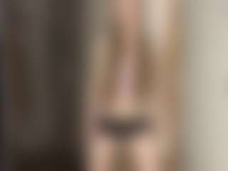 Live cam show with Rose - White Blonde Hair on Camiplay Live | united kingdom