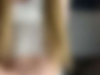 Live cam show with Rose - Athletic Small Tits on Camsoda