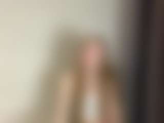Live cam show with Rose - Young Adult Teen (18+) on LiveSexCams6