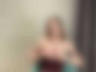 Live cam show with Rose - Bedroom Lovense on Dolls Live