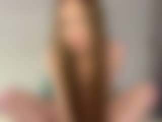 Live cam show with Rose - Bedroom on Camsoda