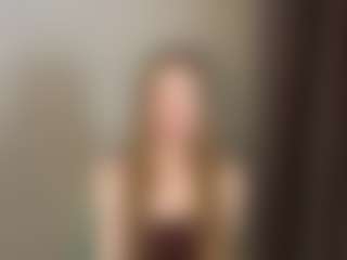 Live cam show with Rose - Bedroom on xDating