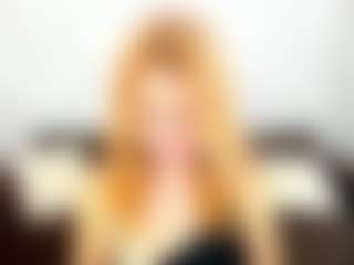 Live cam show with LunaFlinn - Role Play on Camsoda