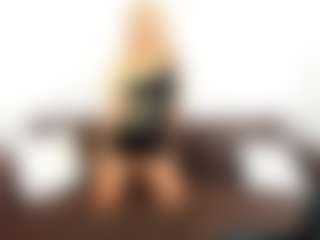 Live cam show with LunaFlinn - Role Play on sexylivex.com
