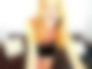 Live cam show with LunaFlinn - Green Eyes on eurowanks.com