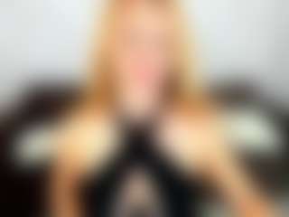 Live cam show with LunaFlinn - Green Eyes on mypornchat.com