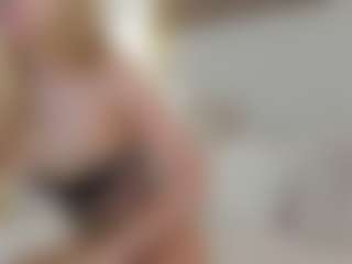 alexialushh's Live Sex Cam Show