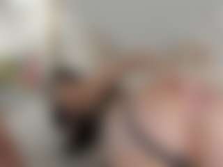 Live cam show with alexialushh - Lovense on CamClone