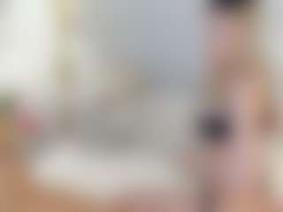 Show en direct avec alexialushh - Shaved Pussy sur Camsoda
