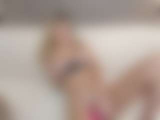 Live cam show with alexialushh - Natural on sexylive.show