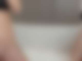 Live cam show with alexialushh - Blonde Hair on https://playwithruby.com