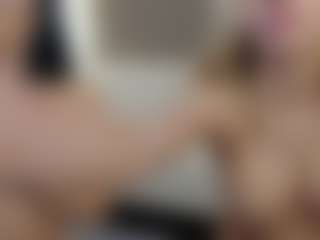 Live cam show with alexialushh - Shaved Pussy on Lustler