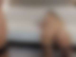 Live cam show with alexialushh - Striptease Teen (18+) on Uber Horny