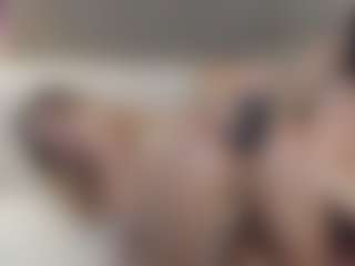 Live cam show with alexialushh - Shaved Pussy on Fit Hotties