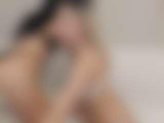 Live cam show with alexialushh - Striptease on fapnchat