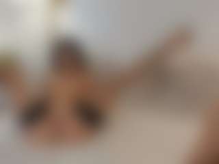 alexialushh's Live Sex Cam Show