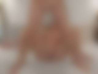 alexialushh's Live Sex Cam Show