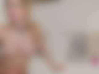 Live cam show with alexialushh - Drinking on Hubzter Live