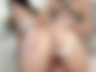 Spettacolo in cam dal vivo con alexialushh - Normal su Camsoda