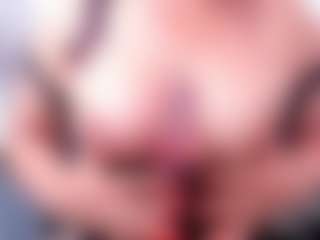 Live cam show with lexyy24 - Camel Toe on StripNow