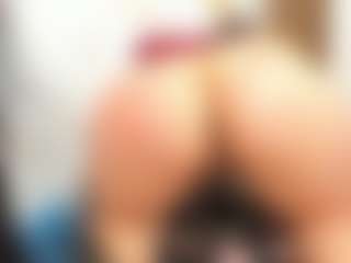 Live cam show with lexyy24 - Body Massage on camgirlchat.live