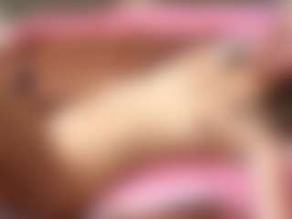 Live cam show with SeraNovelli - College on studioflirtlive.com