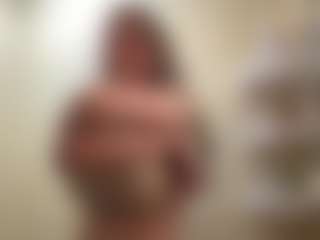 SeraNovelli's Live Sex Cam Show