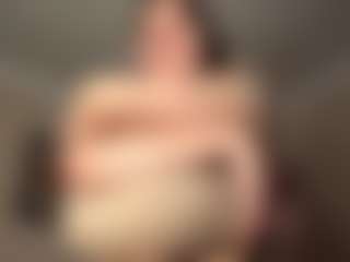 SeraNovelli's Live Sex Cam Show