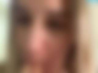 SeraNovelli's Live Sex Cam Show