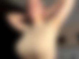 Live cam show with SeraNovelli - Domination on Camsoda