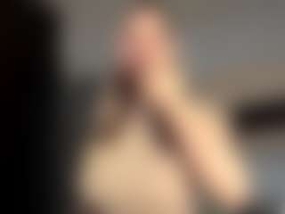 SeraNovelli's Live Sex Cam Show
