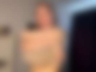 SeraNovelli's Live Sex Cam Show