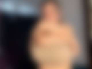 SeraNovelli's Live Sex Cam Show