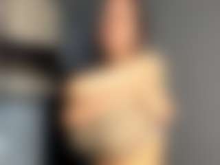 Live cam show with SeraNovelli - Sexy on madthumbs
